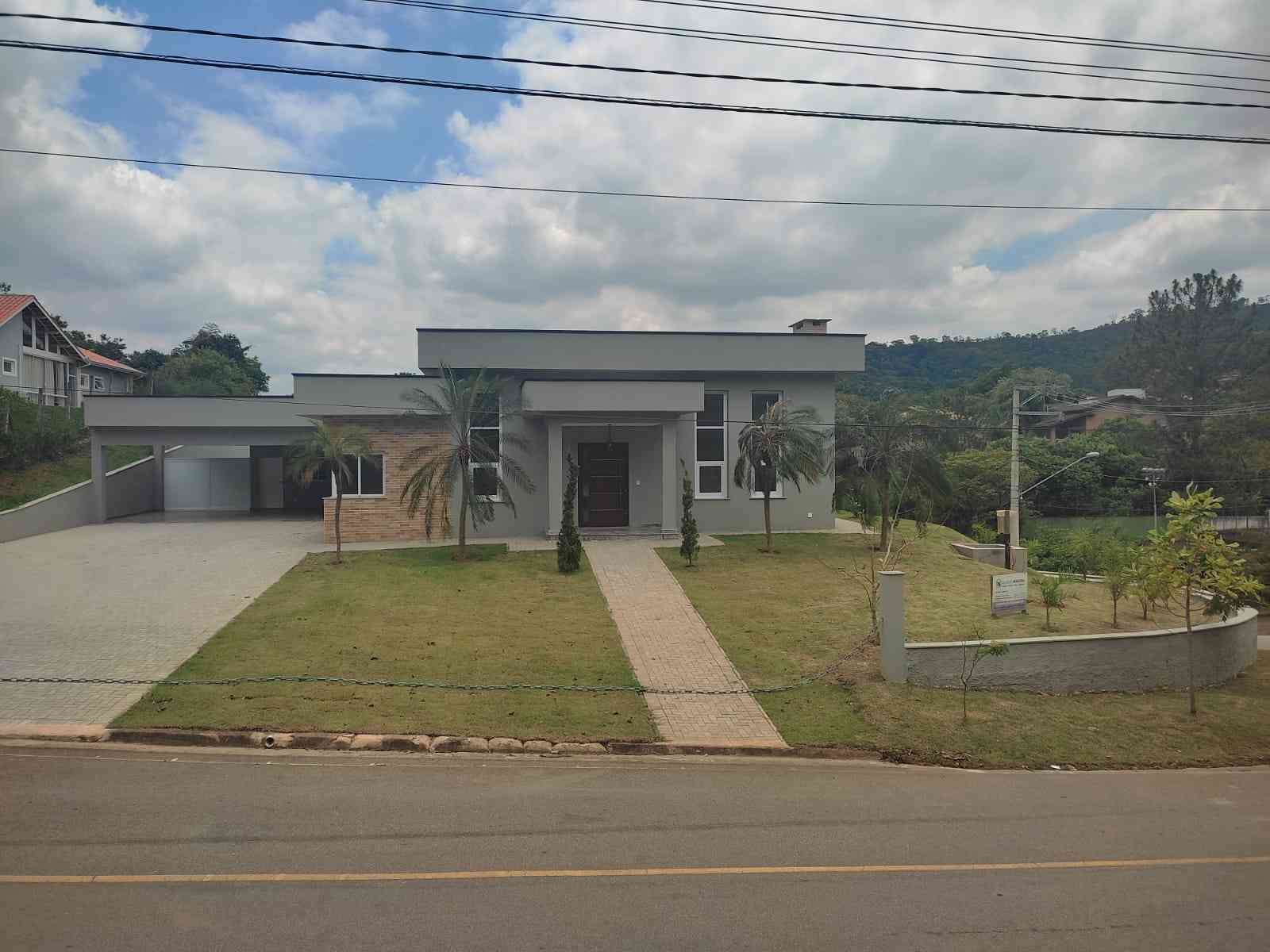 Casa de Condomínio SANTANA DE PARNAIBA  ALPHAVILLE  VILA VELHA