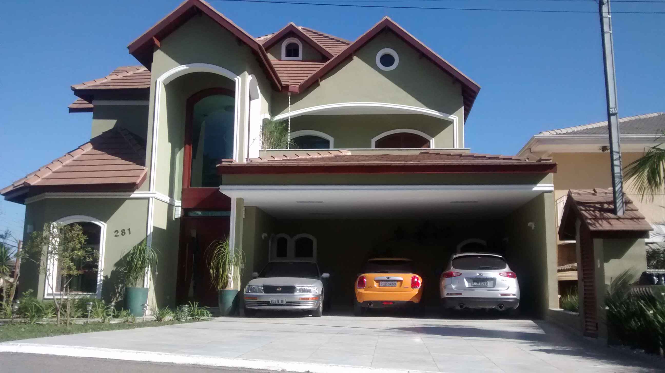 Casa de Condomnio BARUERI  ALDEIA DA SERRA  MORADA DOS LAGOS