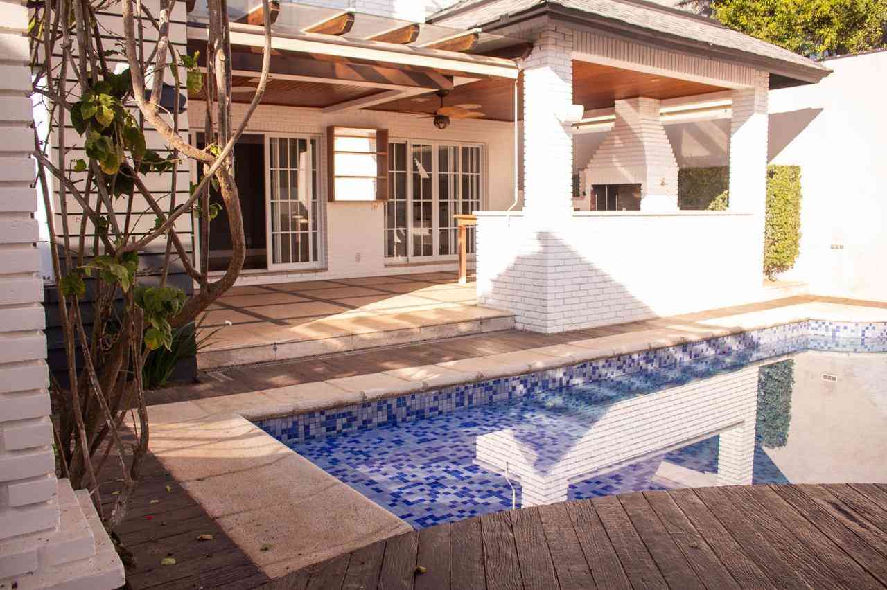 Casa de Condomnio SANTANA DE PARNAIBA  ALPHAVILLE  TAMBOR DEZ