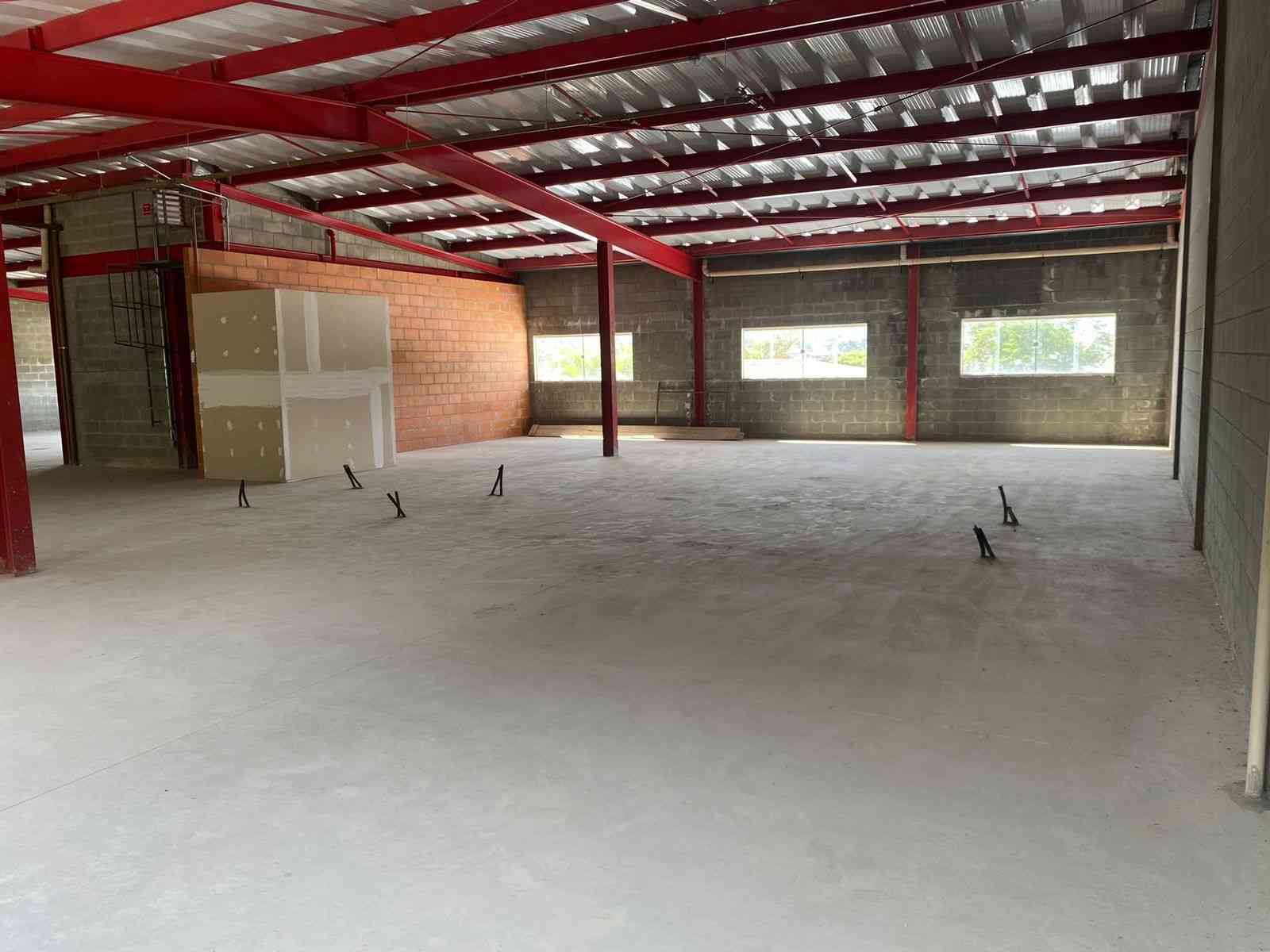 Prdio Comercial SANTANA DE PARNABA  ALPHAVILLE  SITIO TANQUINHO