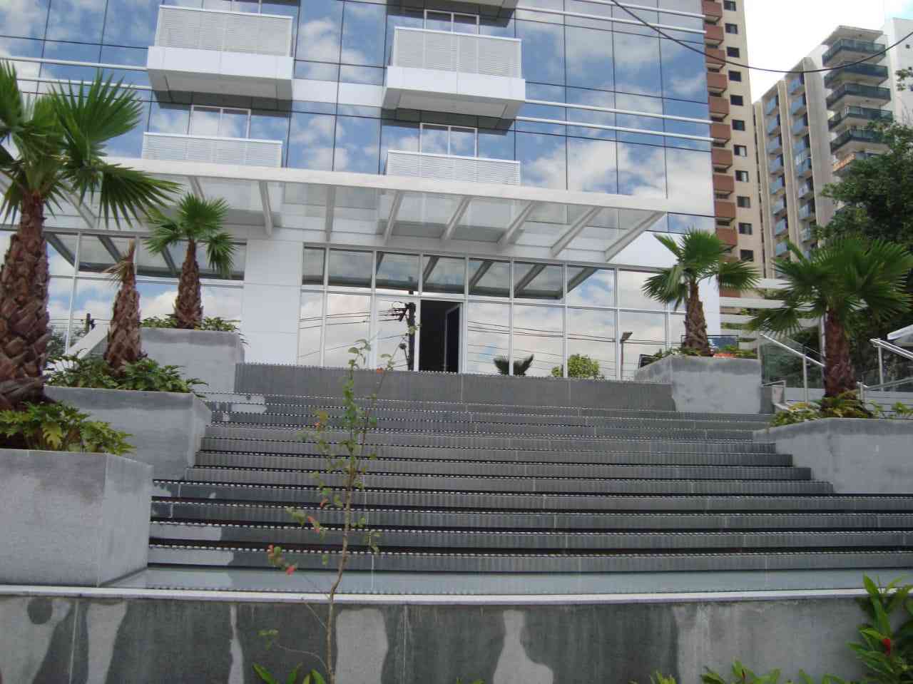 Prdio Comercial SANTANA DE PARNAIBA  ALPHAVILLE  QUEBEC