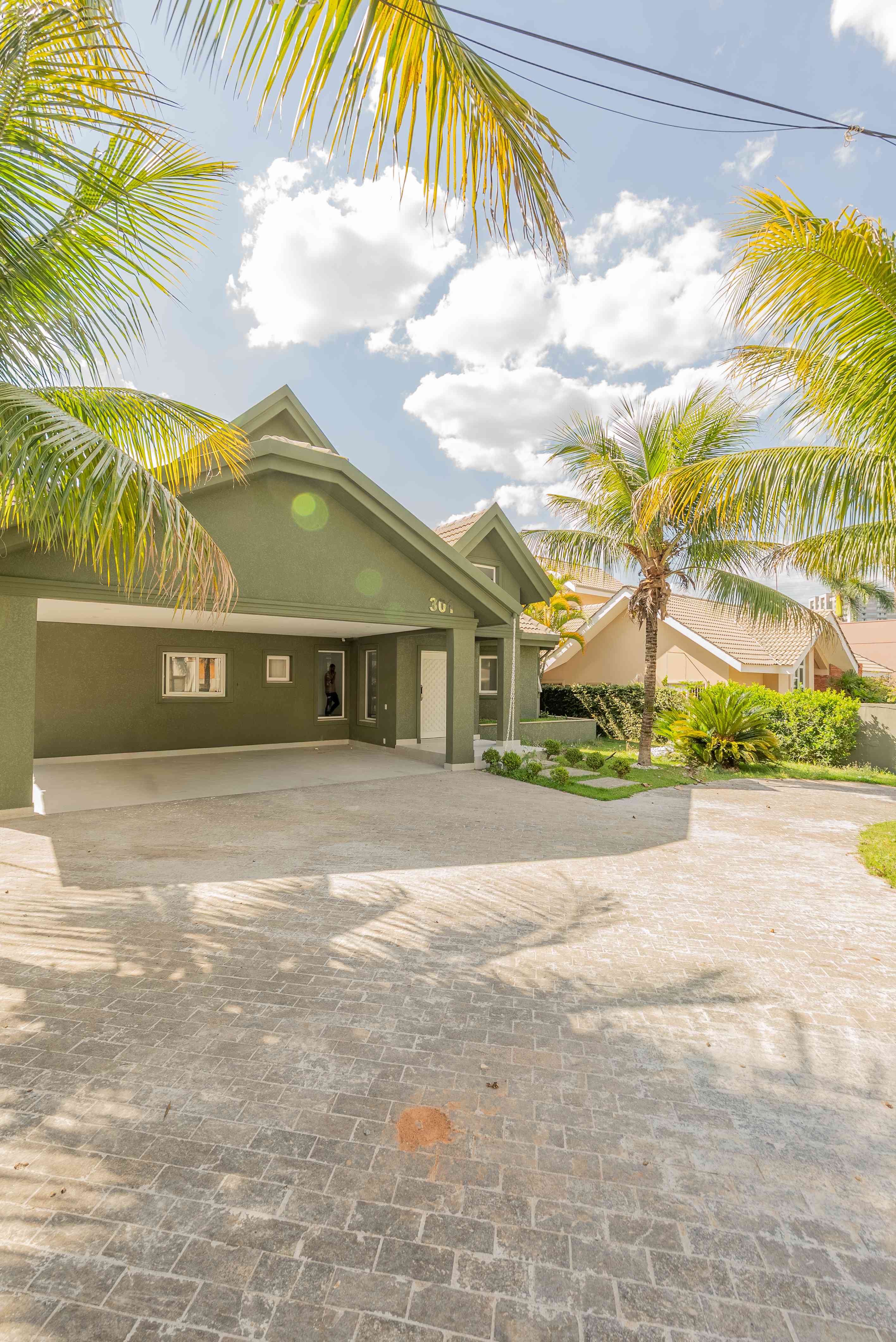 Casa de Condom�nio&nbsp;SANTANA DE PARNAIBA &nbsp;ALPHAVILLE &nbsp;TAMBOR� TR�S